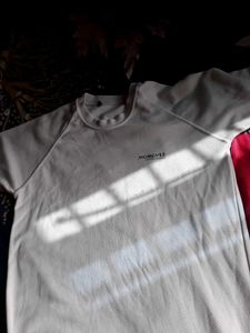 Its  White Tshirt,can Also Be Fit To Sports Weae