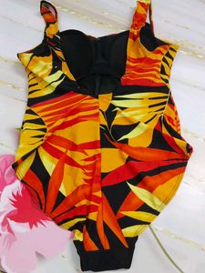 (200)Tropical Print Swimsuit