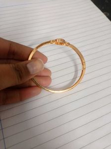 Gold Tone Circle Bangle