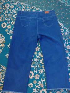 Stretchable Plus Size Jeans. Comfortable Fabric
