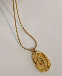Rose Themed Pendant Chain🎀💗