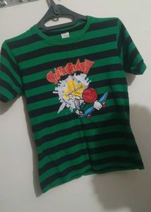 Green &amp; black lining tshirt