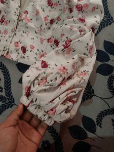 Very Pretty Floral Top