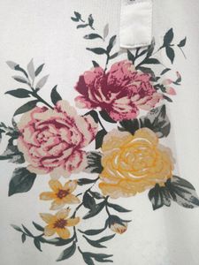 Ajio fusion Women White Assymetric Kurta