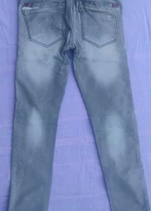 Stylish Blue/Gray Jeans