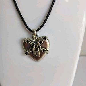 Gothic Heart Cord
