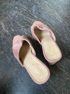 Suede Mauve Heels