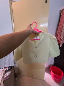 Elegant Cropped Blazer