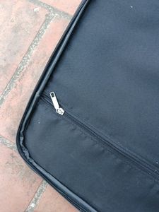 Cute And Simple Black Suitcase For Business Travel