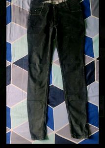 Women&#39;s Jeans