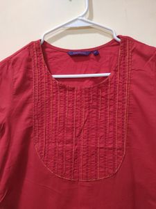 Red Short Sleeves Kurti In Size M