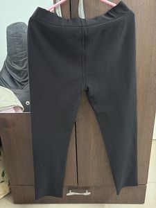 Stylish Black Capri Pants