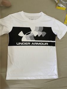 Under armour 6yr Kid Size.