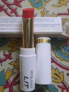 MyGlamm LIT Creamy Matte Lipstick