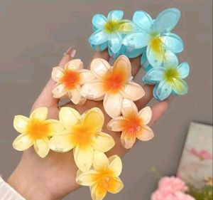 Floral Hair Claw Clips