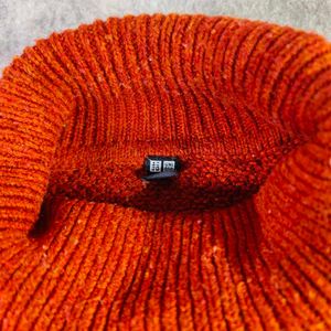 Uniqlo Male Solid Turtleneck Pullover - Chest 42