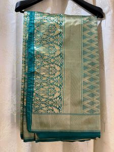 Green &amp; Gold Saree with Blouse