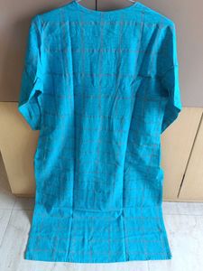 Elegant Blue Embroidered Kurta