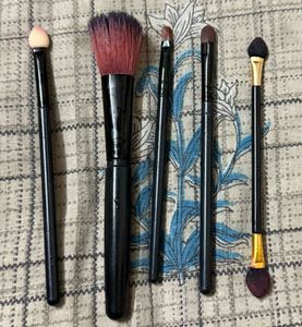 Makeup Brushes