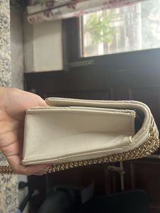 Chic White Chevron Crossbody Bag