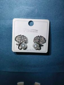 Pearl Ginkgo Earrings