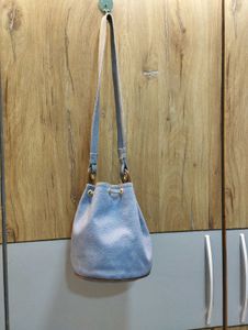 Blue Leather Bucket Bag 🌸