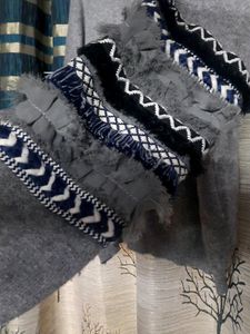 GREY SWEATER WITH DIFFERENT SLEEVES