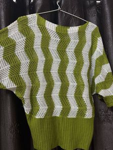 Green &amp; White Knit Top