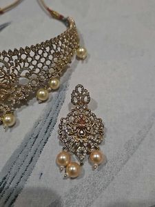 Pearl and Gold Jewelry Set
