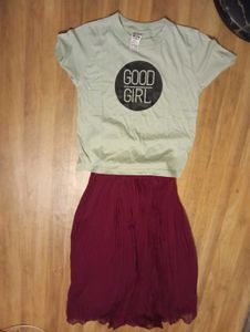 Skirt With Tshirt