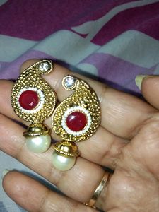 🎀Brand New 🎁 Brass Red Stone Studded Paisley Mot