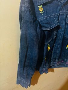 ₹190 Embroidered Denim Jacket - XL