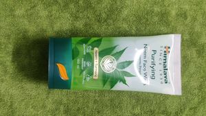 Himalaya Purifying Neem Face Wash