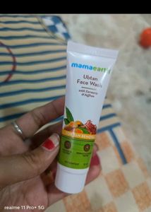 Mamaearth Hydra-Glow Foundation
