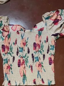 Floral Print Smocked Crop Top