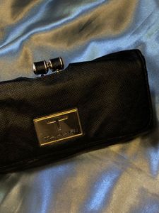 TAHARI Midnight Garden Clutch black wallet