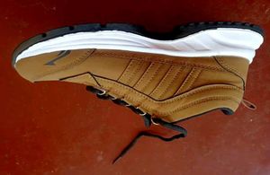 Running shoes