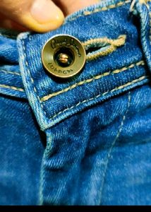 💙PACK OF 2 WOMEN BRANDED STRAIGHT JEANS👖