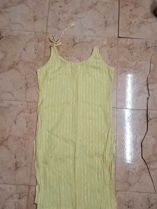 Yellow Short Kurti With One Sided Noat