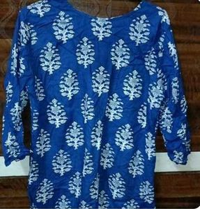 Blue &amp; White Print Short Kurti