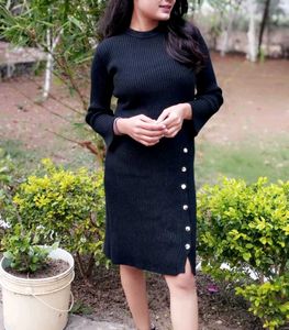Chic Black Knit Dress