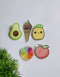2pcs Kawaii Brooch Pins