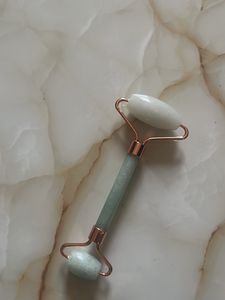Brand New Face Roller Or Massager