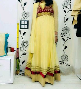 I Am Selling My Anarkali Suit
