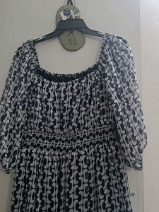 Chic Black &amp; White Dress