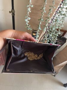 Magazine Clutch