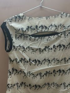 Stylish Horse Print Top