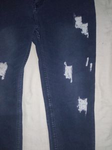 Damaged Jeans, Skiny With Furry Thread At Bootom