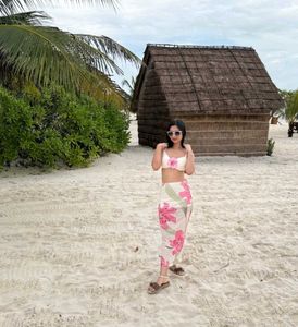 Floral Beach cover up skirt (free size)