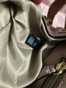 Michael Kors Soft Pink Small Crossbody Bag 🌸